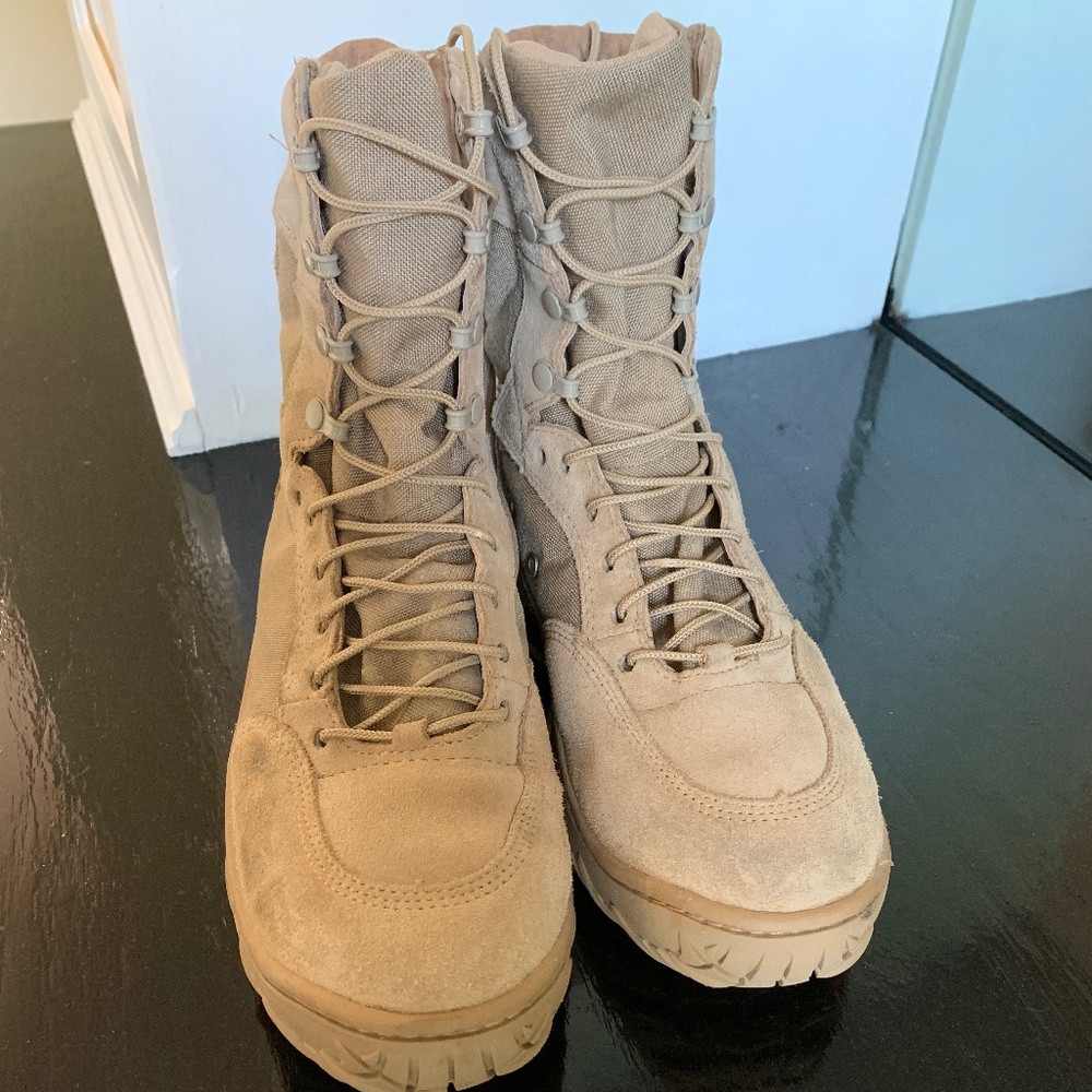Oakley 11093-889WA MK-II ASSAULT BOOT SIZE 8